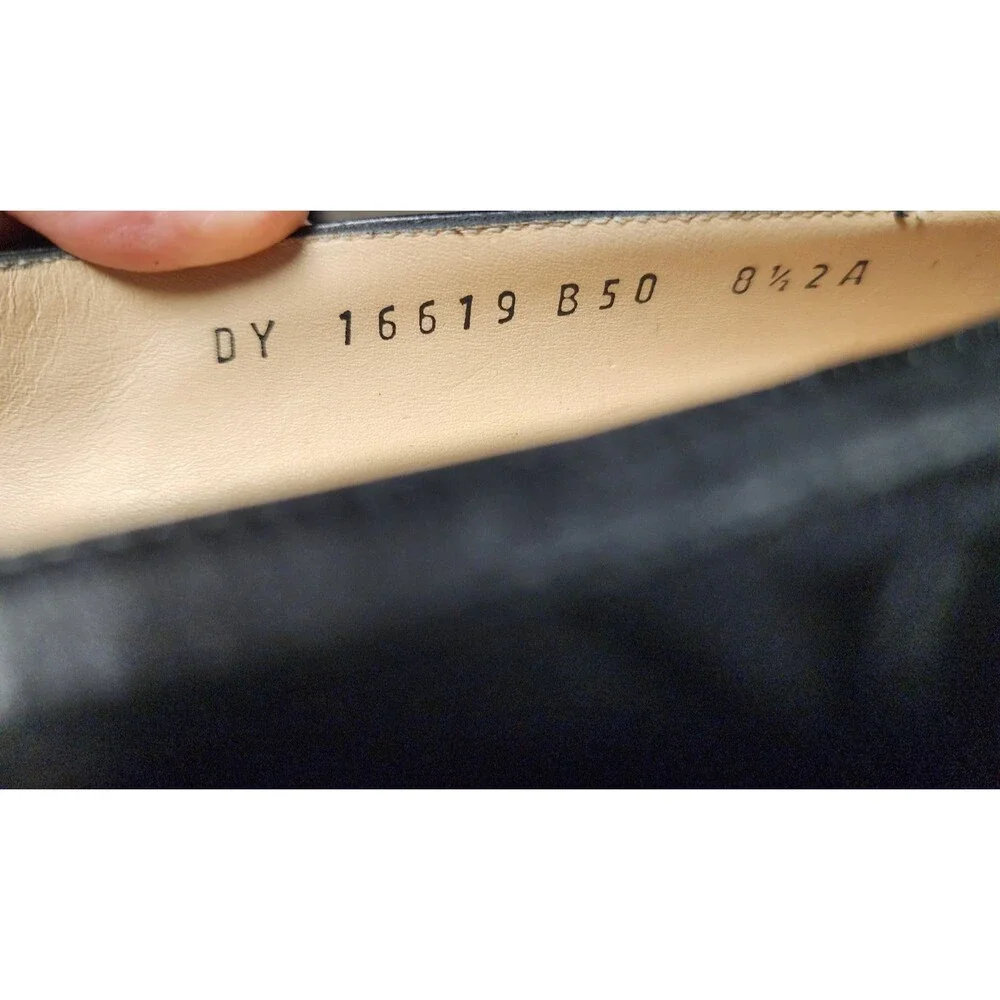 Salvator Ferragamo Black Vintage Wedge Pumps Gancini Logo Monogram Size 8.5 A